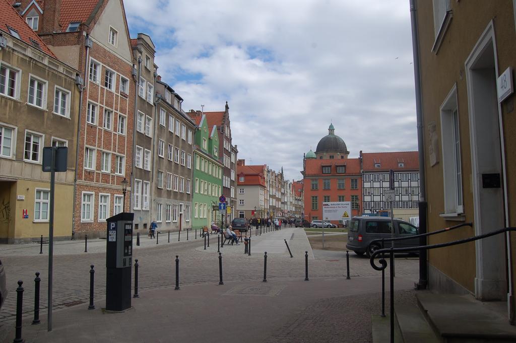 Grand Tourist Gemini II Appartement Gdańsk Buitenkant foto